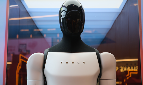 Tesla Bets Future Growth on Optimus Robots and Autonomous Vehicles