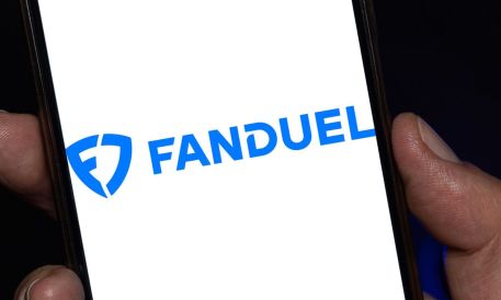 FanDuel Ditches Credit Cards as Sen. Warren Targets Junk Fees
