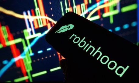 Robinhood Feels Chill as Crypto Slump Cools Revenue  