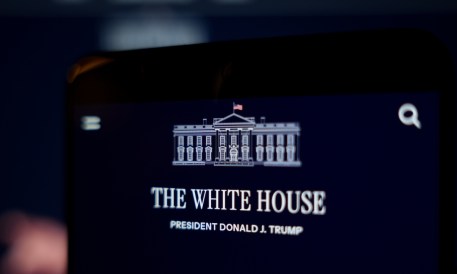 White House Moves to End Federal Use of Anthropic’s Claude AI